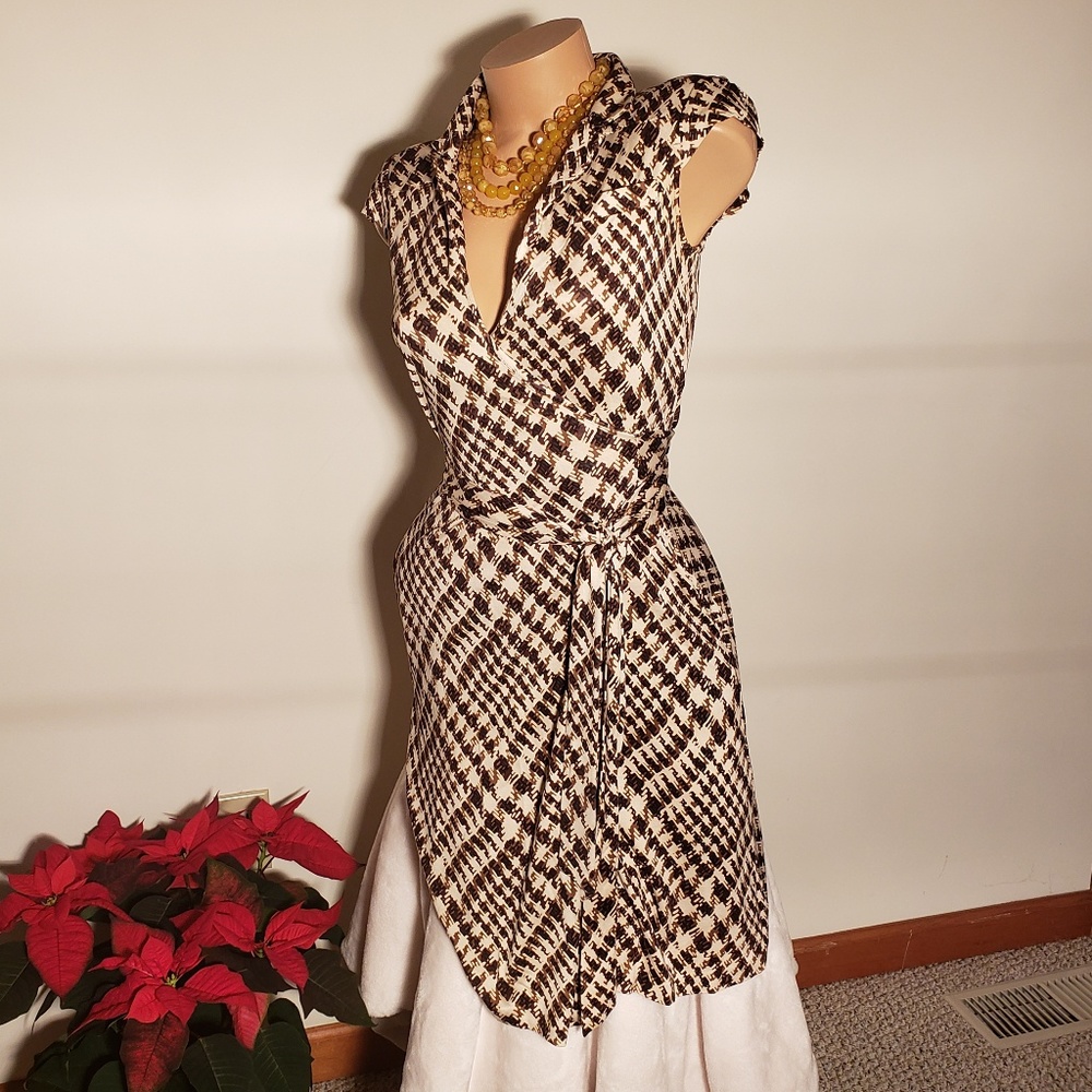 Diane von Furstenberg 'Griffith' wrap dress sz s - Picture 5 of 8